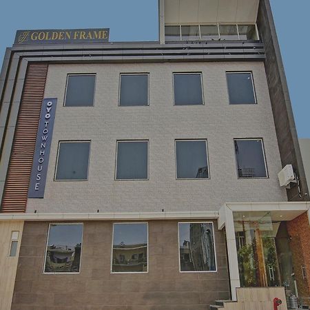 Townhouse Golden Frame Hotel Ghaziabad Buitenkant foto