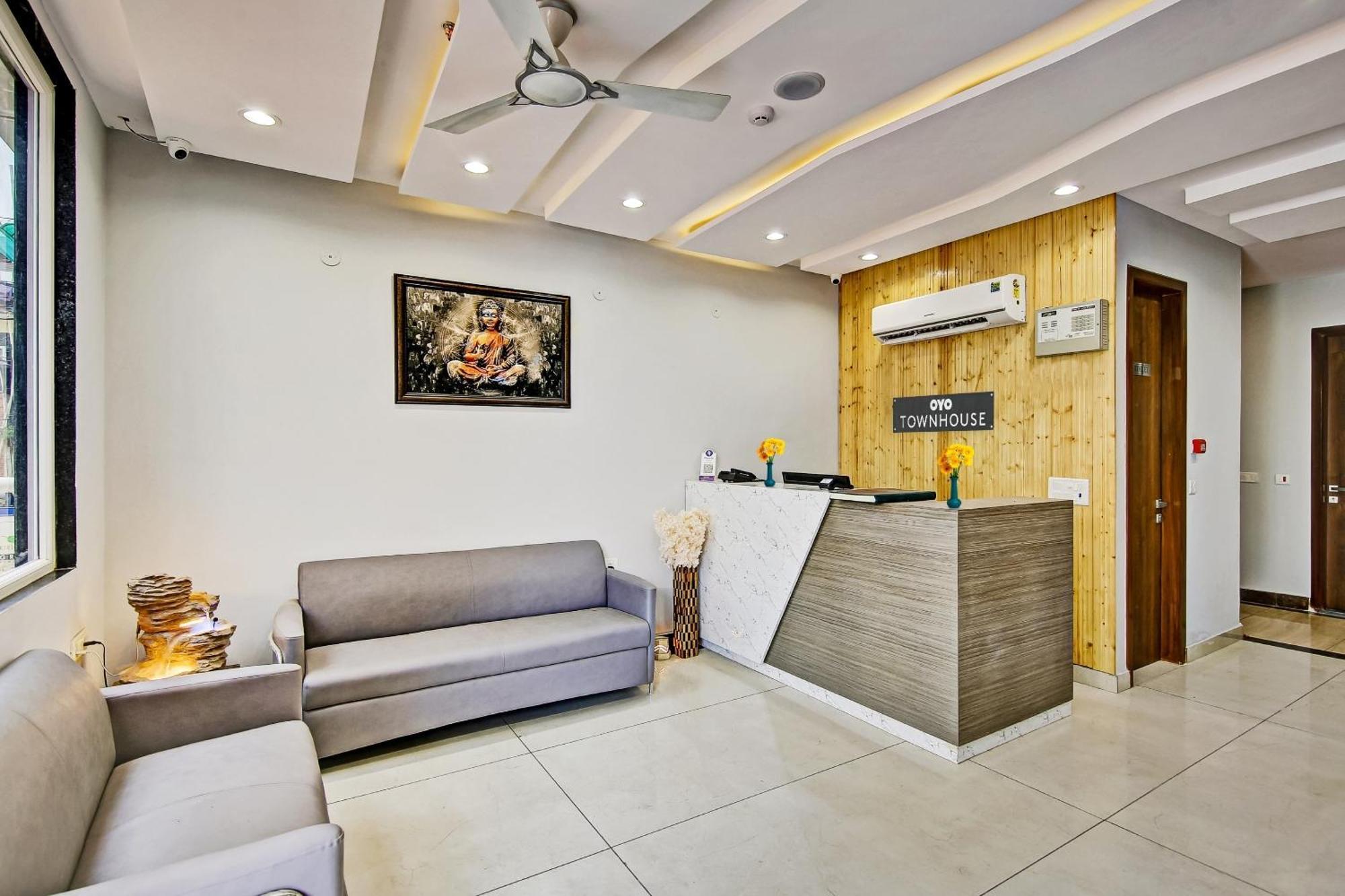 Townhouse Golden Frame Hotel Ghaziabad Buitenkant foto